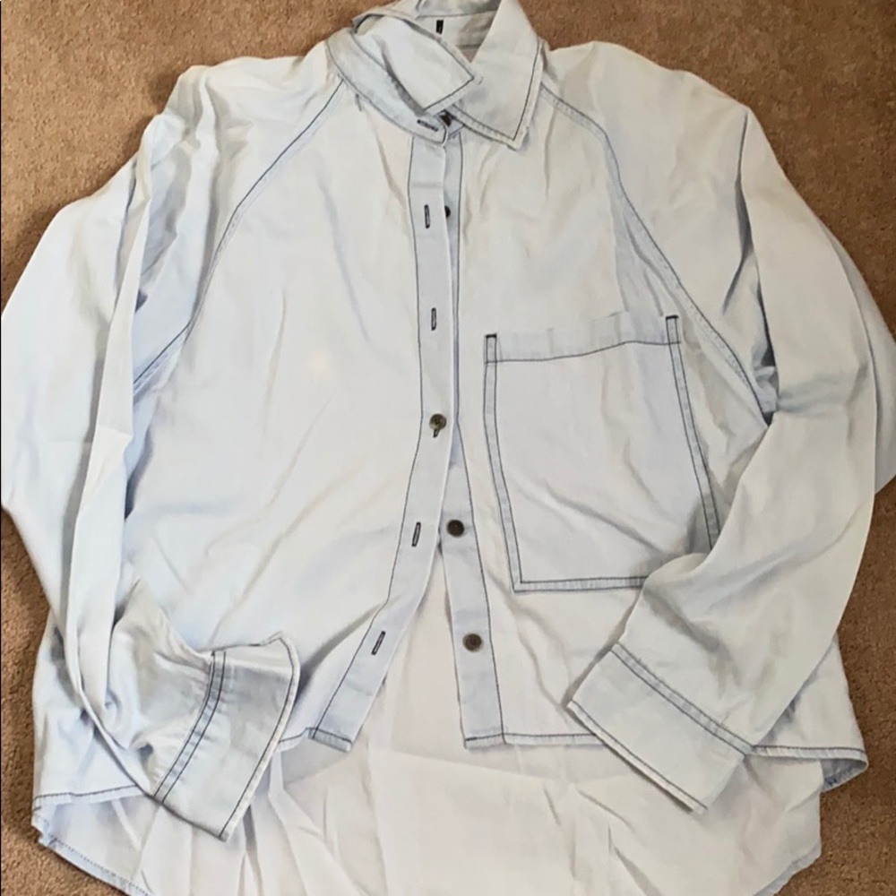 Hi-low button down